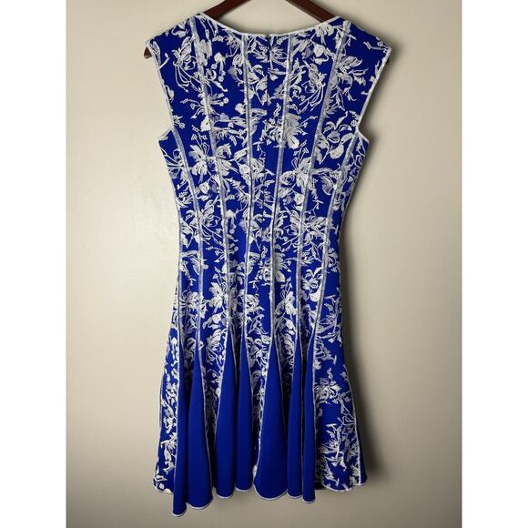 Tadashi Shoji Floral Embroidered‎ Neoprene Mini Fit & Flare Dress Size S - Picture 7 of 7